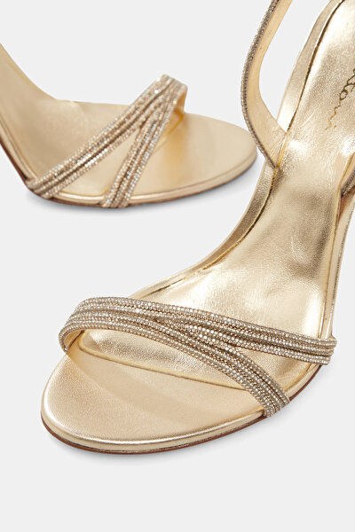DORE JEWELLED SHOE 5
