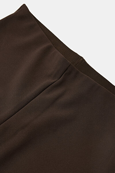 BROWN SKINNY LEG TROUSERS 3