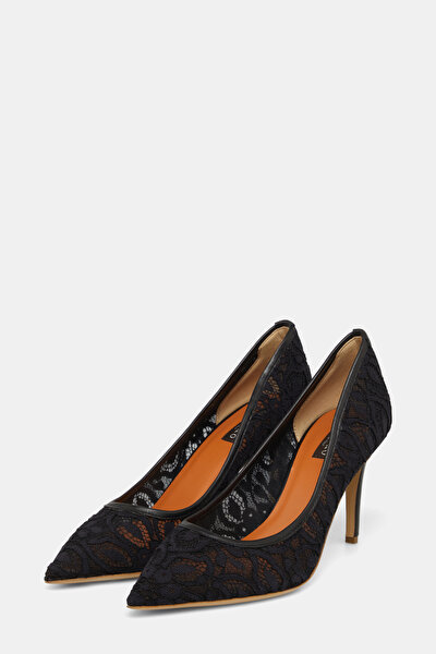 BLACK LACY LACE SHOE 3