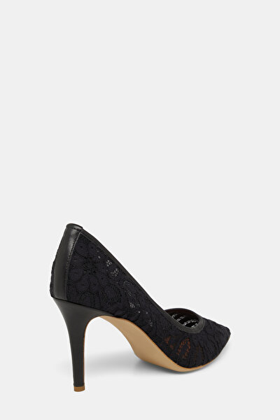 BLACK LACY LACE SHOE 4