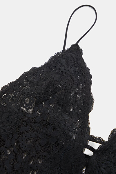 BLACK LACY PLUNGE NECKLİNE BODY 3
