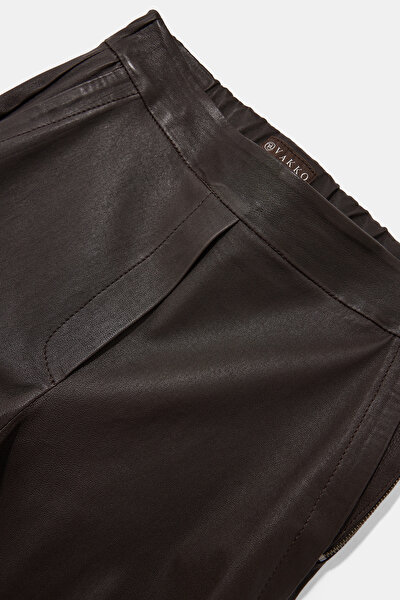 BROWN STRAIGHT CUT TROUSERS 3