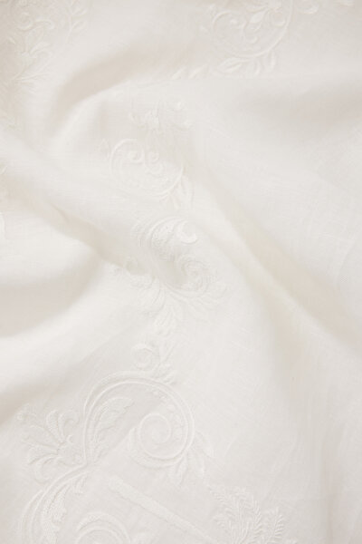 WHITE KAFTA 4