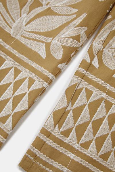 BEIGE TROUSERS 4