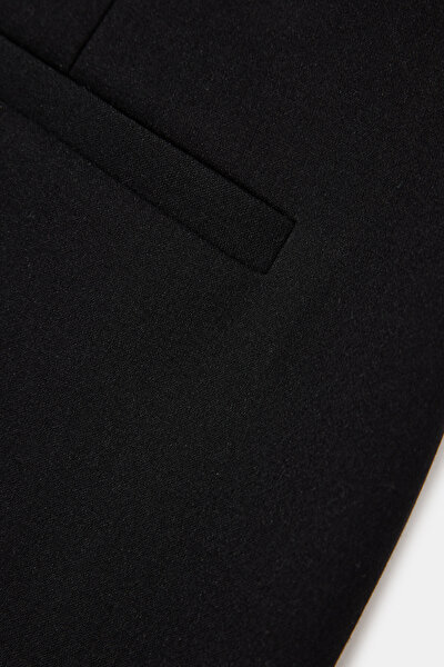 BLACK SKINNY LEG TROUSERS 4