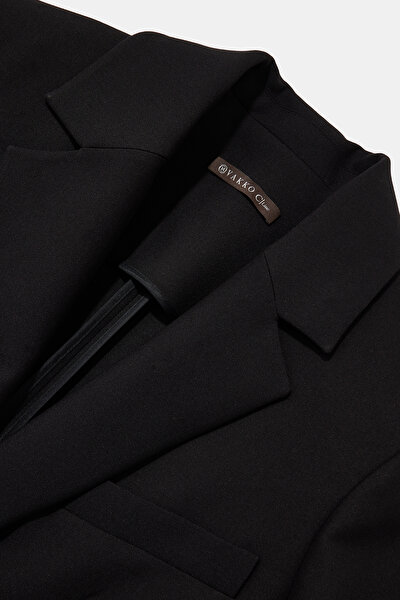 BLACK JACKET 10