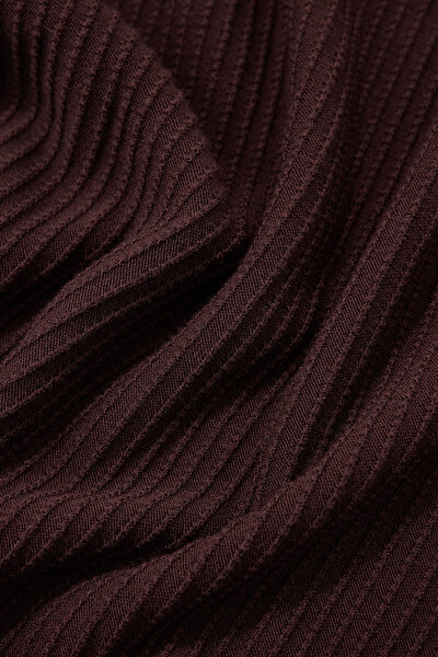 MAROON POLO NECK TRICOT 4