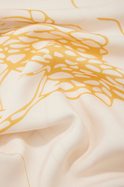 WHITE PAREO 4