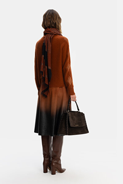 BRICK UPRIGHT COLLAR TRICOT 5