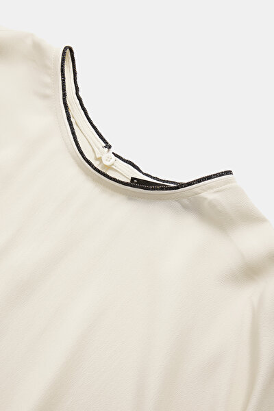 ECRU BASIC / ROUND NECKLINE SHORT SLEEVE BLOUSE 3