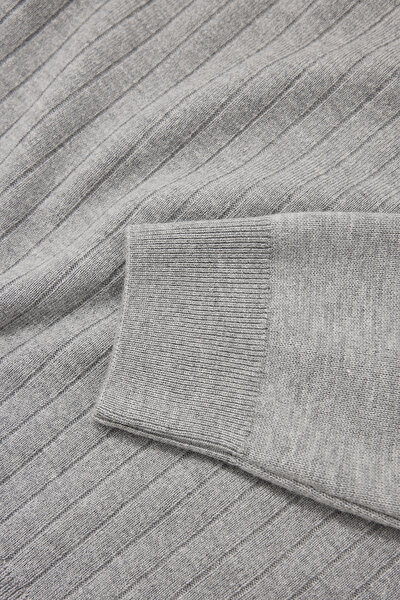GREY 1/2 TURTLENECK TRICOT 4