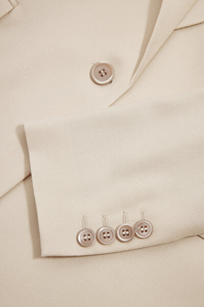 BEIGE JACKET 5