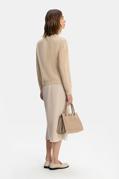BEIGE V NECK 5