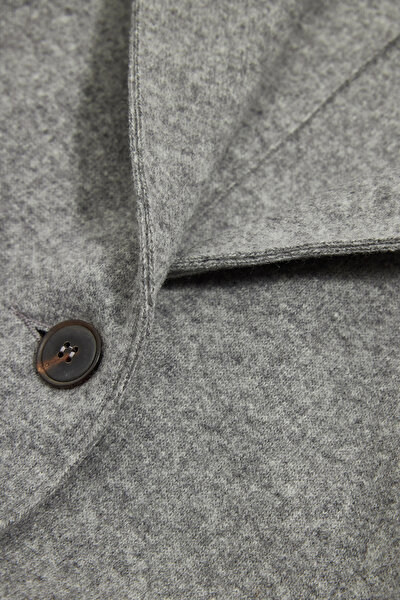 GREY JACKET 4