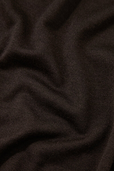 DARK BROWN TURTLENECK TRICOT 4