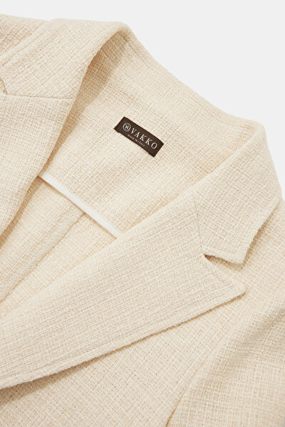 ECRU SWALLOW COLLAR JACKET 3