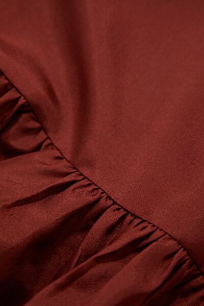 MAROON SKIRT 5
