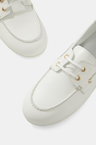WHITE MONOGRAM LEATHER SHOE 4