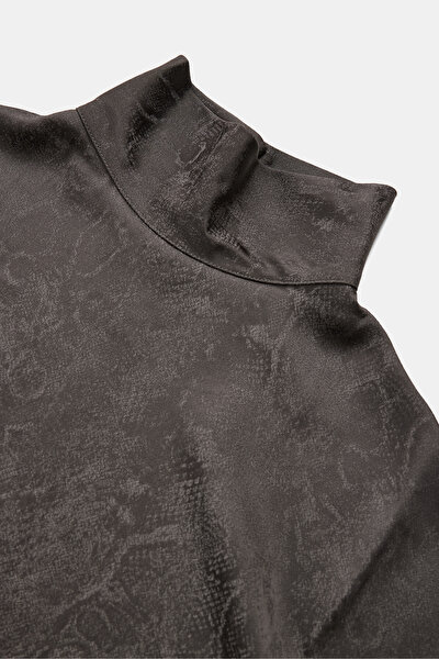 GREY UPRIGHT COLLAR 3/4 SLEEVES BLOUSE 3