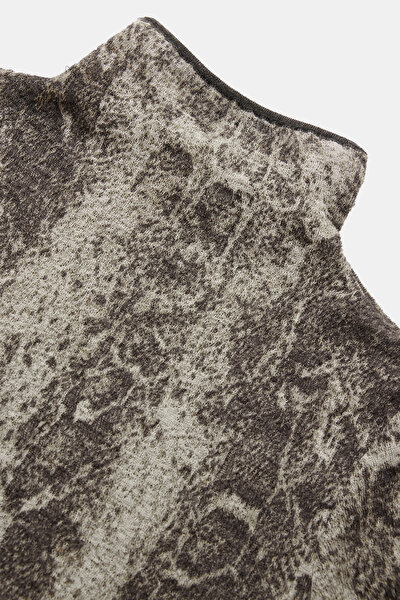 ECRU UPRIGHT COLLAR 3
