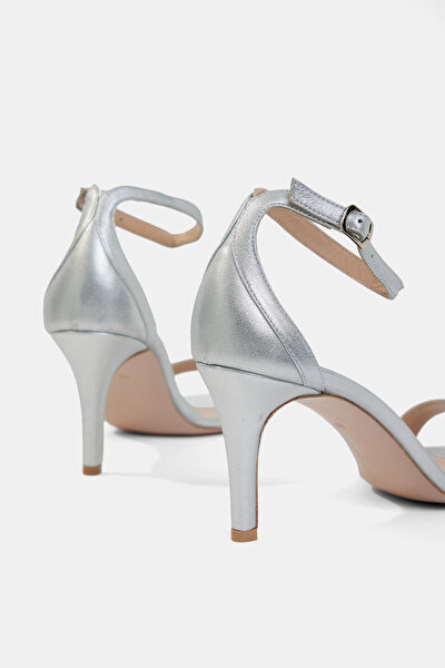 SILVER LEATHER SHOE 5