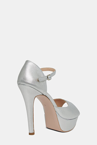 SILVER LEATHER SHOE 3
