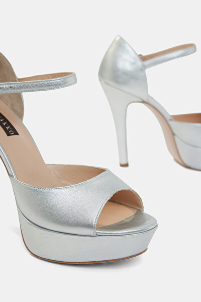 SILVER LEATHER SHOE 4