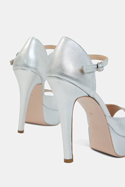 SILVER LEATHER SHOE 5