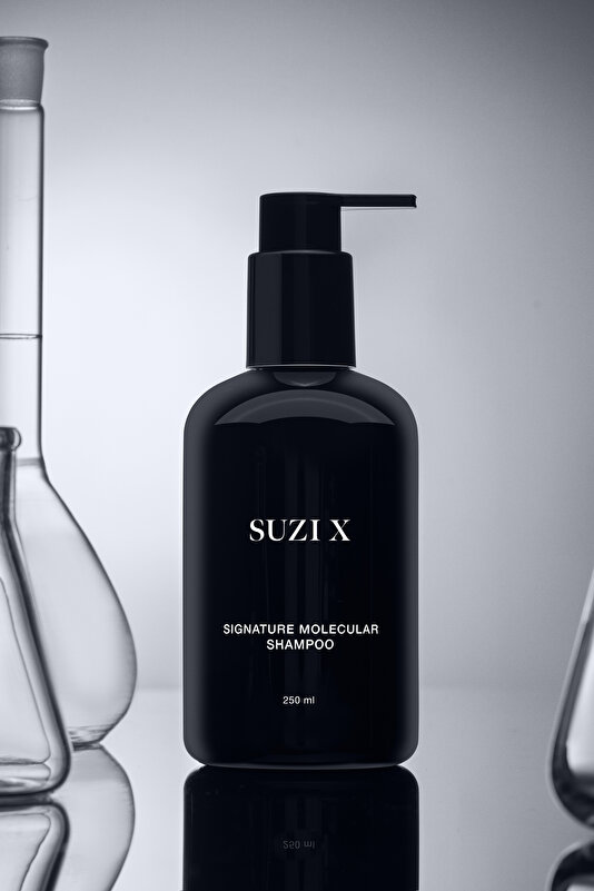 SIGNATURE MOLECULAR SHAMPOO