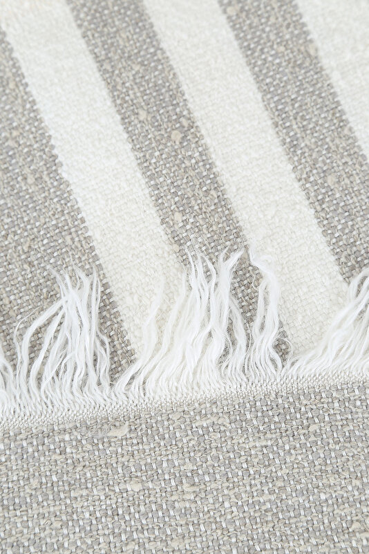 SEAT SHAWL 2