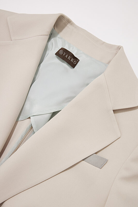 JACKET 3