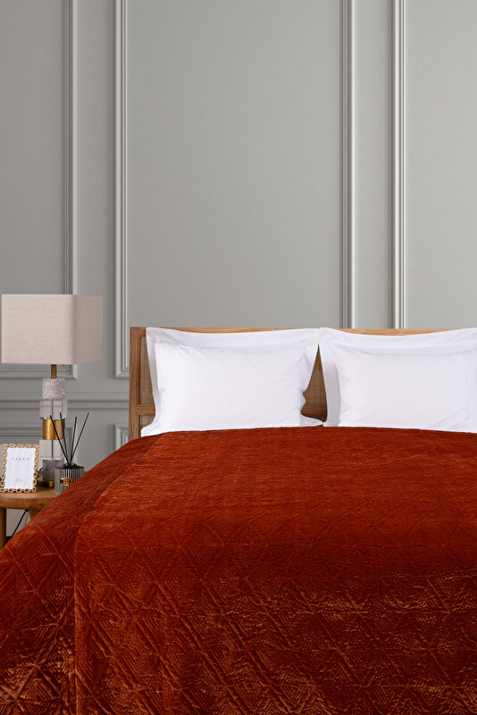 BEDSPREAD 2