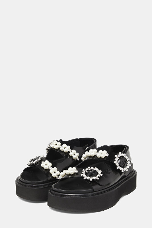 SANDALS 2