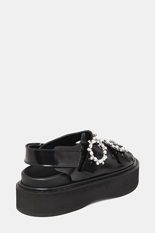 SANDALS 3