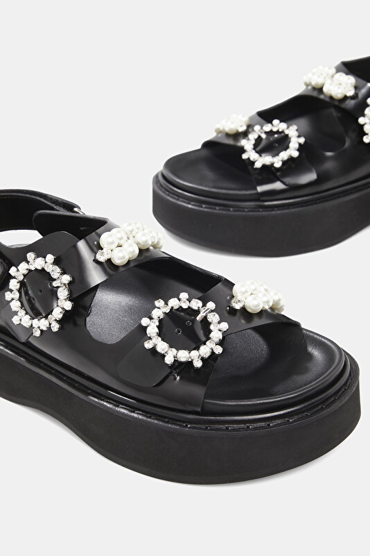 SANDALS 4