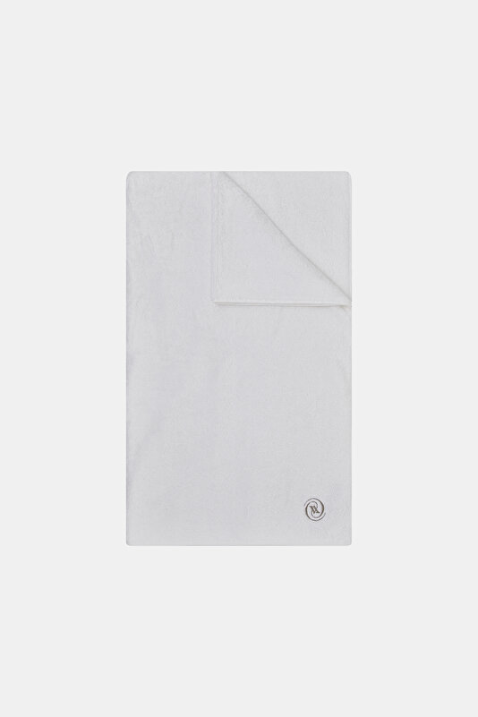 MONOGRAM BEYAZ HAVLU 3