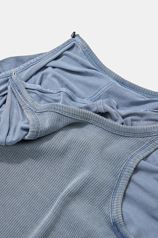 LİGHT GREY SLEEVELESS BLOUSE 3
