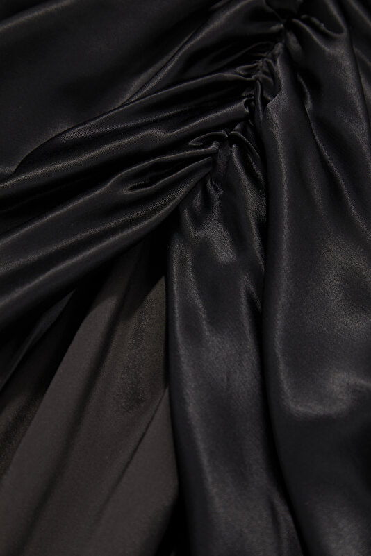 BLACK VISCOSE SKIRT 4