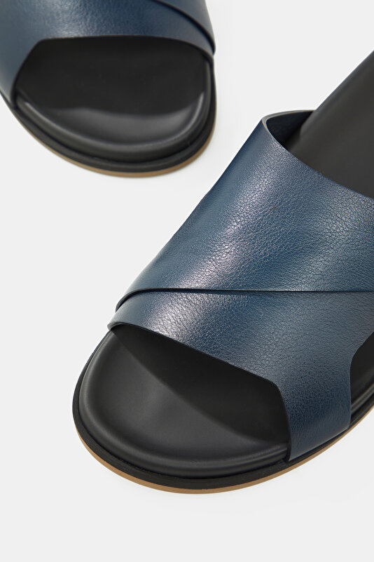 NAVY BLUE LEATHER SLIPPER 4