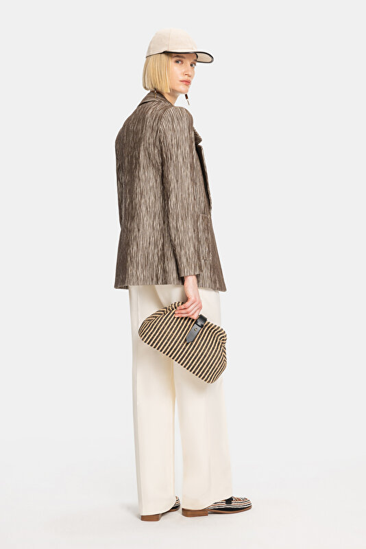 BROWN JACKET 4