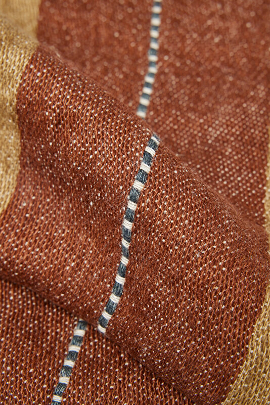 TABLECLOTH 3