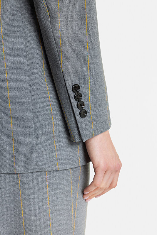 MUSTARD JACKET 3