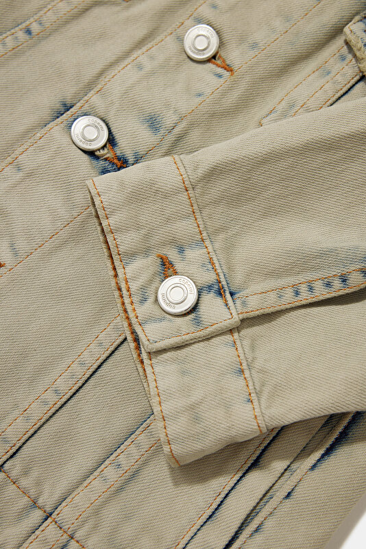 LIGHT GREY BUTTONED JACKET 4
