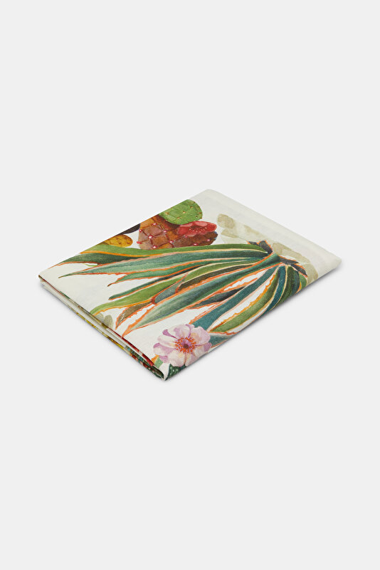 TABLECLOTH 3