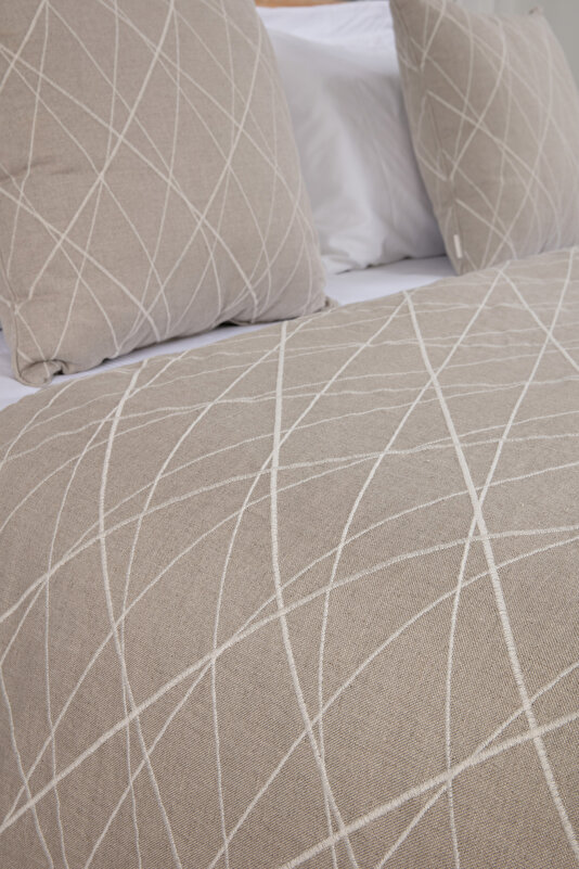 BEDSPREAD 3