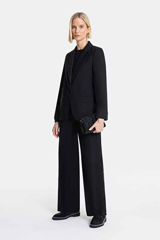 BLACK JACKET 4