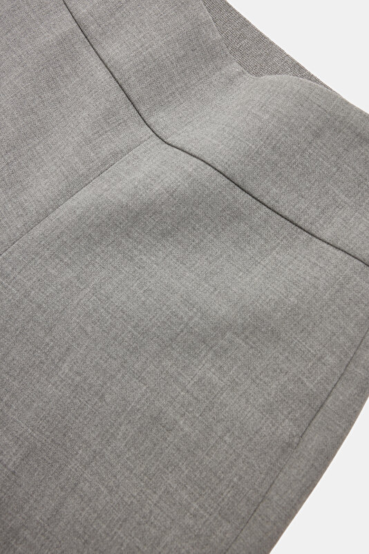 GREY STRAIGHT CUT TROUSERS 3