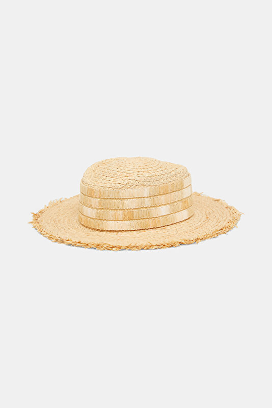 LIGHT BROWN WICKER HAT