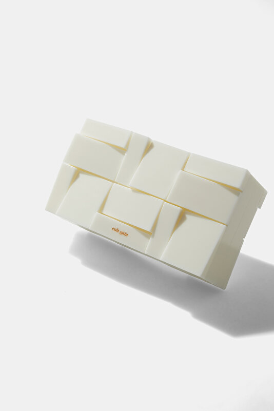 WHITE BAG 4
