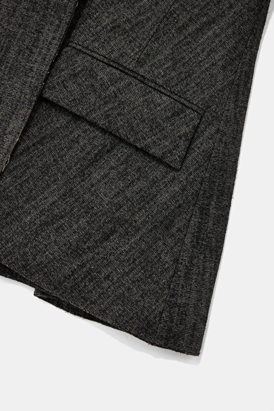 BLACK JACKET 4